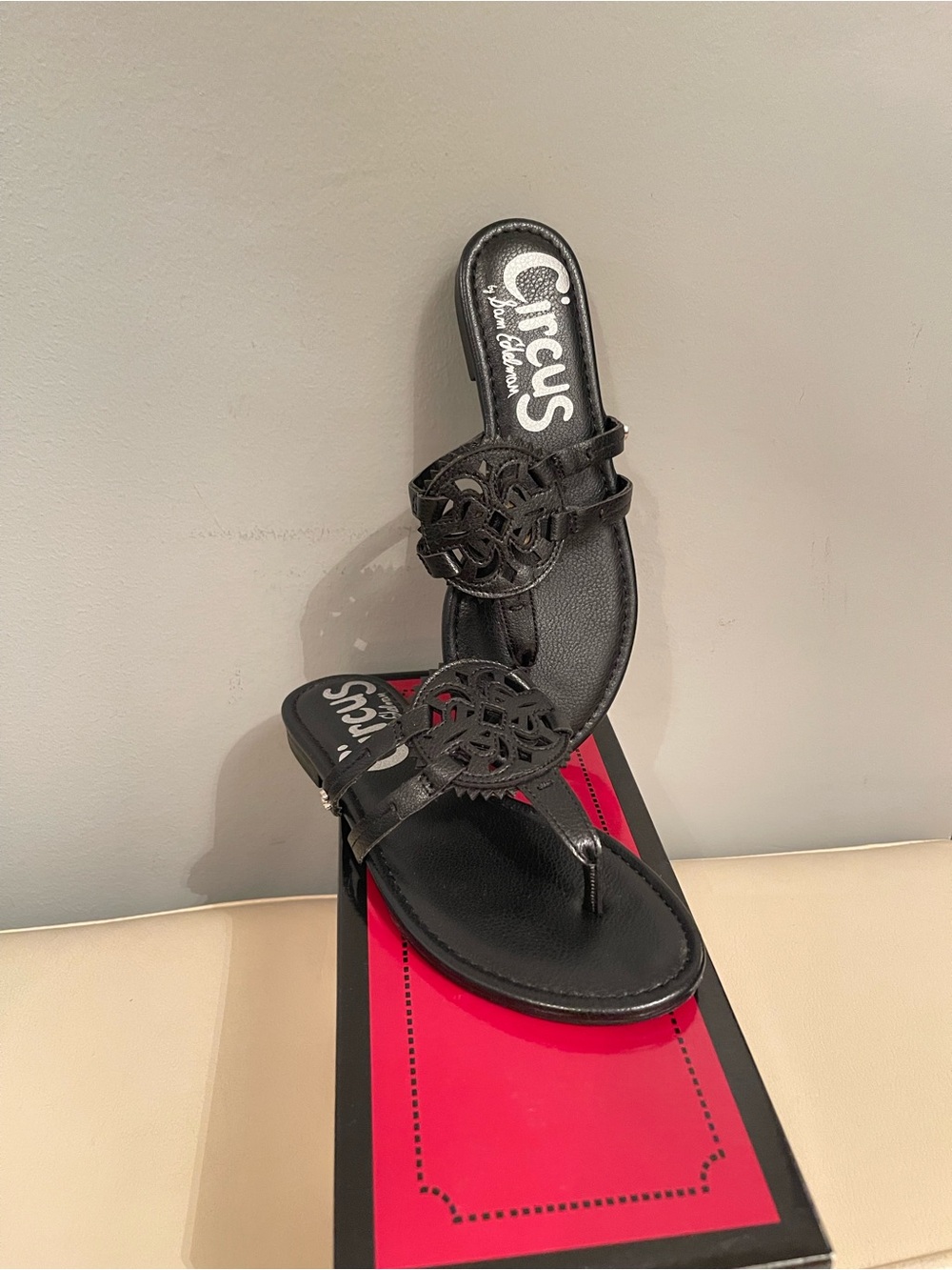 Canyon Circus by Sam Edelman Black Slippers Decorative Sandals size 5